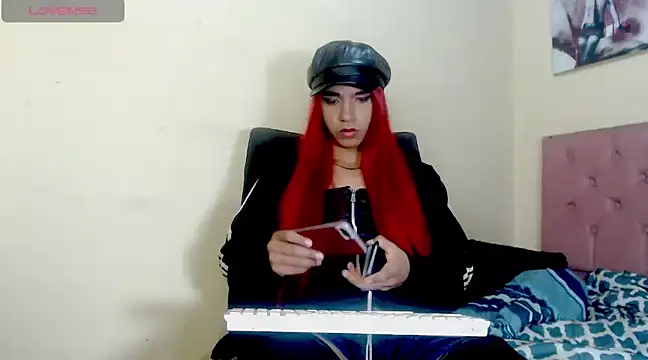 Snapshot of Angiee_Ts chatting on March 6, 2025, 3:45 pm Angiee Ts online show from March 6, 2025, 3:45 pm