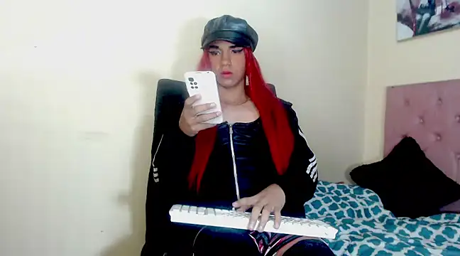 Snapshot of Angiee_Ts chatting on March 18, 2025, 12:17 pm Angiee Ts online show from March 18, 2025, 12:17 pm