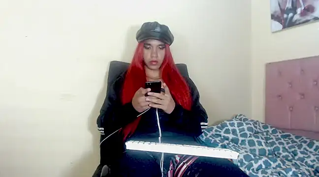 Snapshot of Angiee_Ts chatting on March 10, 2025, 2:50 am Angiee Ts online show from March 10, 2025, 2:50 am