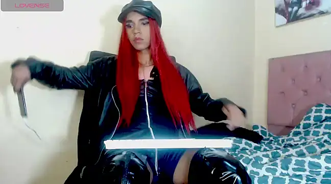 Snapshot of Angiee_Ts chatting on March 5, 2025, 5:29 am Angiee Ts online show from March 5, 2025, 5:29 am