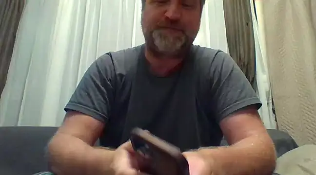 Snapshot of Haariglang chatting on December 18, 2024, 6:10 am Haariglang online show from December 18, 2024, 6:10 am