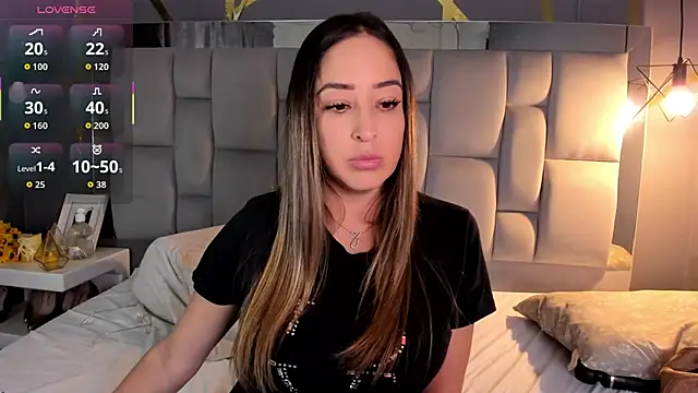 AliceSteel12 online show from October 28, 2025, 11:25 pm