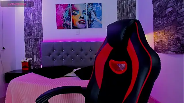 tatiana sc online show from March 14, 2025, 1:24 pm