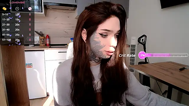 Snapshot of Tanya_M chatting on November 1, 2025, 8:41 am Tanya M online show from November 1, 2025, 8:41 am