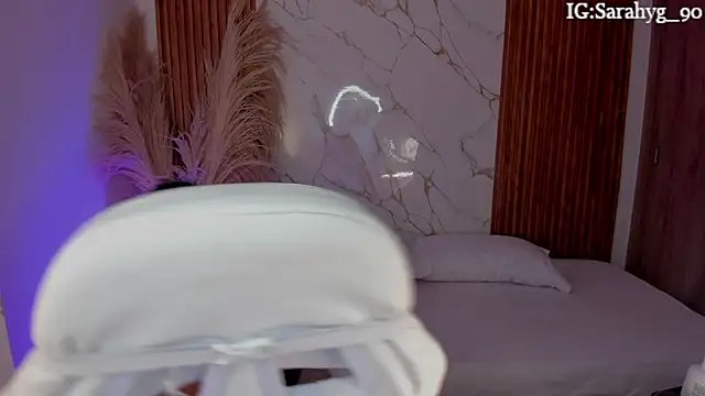 sara gwen online show from March 5, 2026, 1:02 am