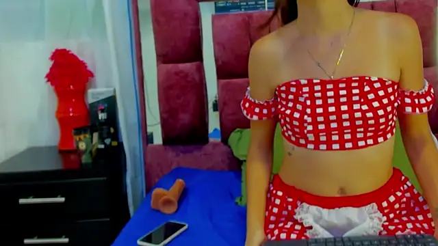 lucy cooper01 online show from December 9, 2024, 11:34 pm