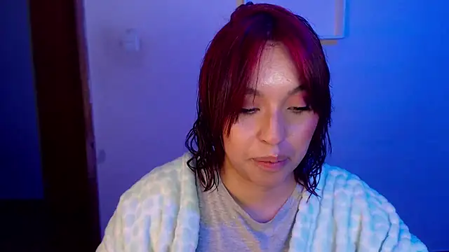 annie3 online show from December 28, 2024, 5:23 am
