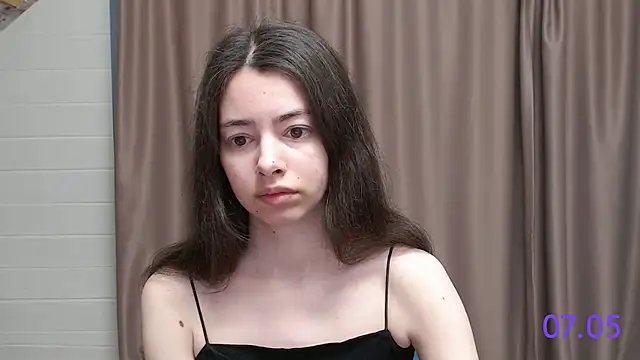 sweet sweet angel online show from May 7, 2026, 9:23 am