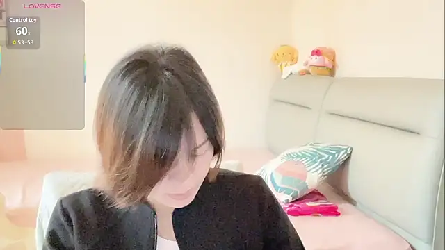 Linda-LL online show from May 9, 2026, 2:59 am