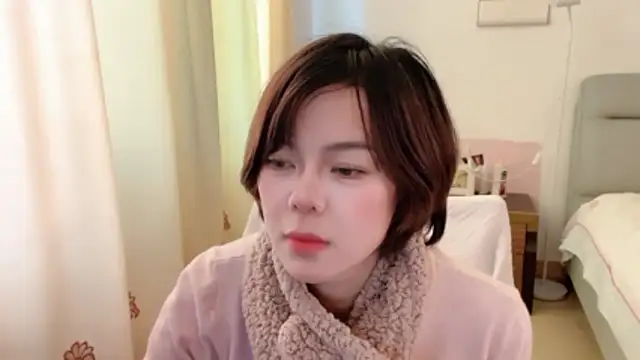 Linda-LL online show from January 16, 2026, 4:49 am