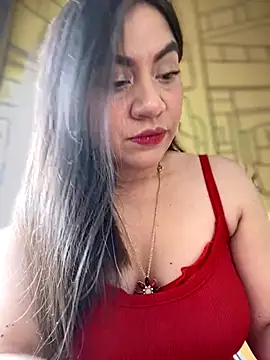 Iam  Cristal online show from October 8, 2025, 9:15 pm