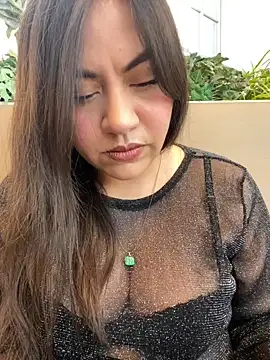 Iam  Cristal online show from April 15, 2026, 10:10 pm