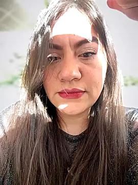 Iam  Cristal online show from October 7, 2025, 9:27 pm