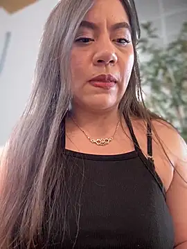 Iam  Cristal online show from September 15, 2025, 7:03 pm