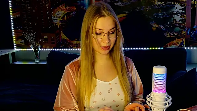 pusyavykusya online show from February 23, 2025, 8:00 pm