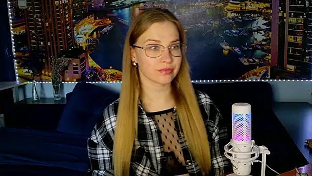 pusyavykusya online show from March 17, 2025, 1:08 pm