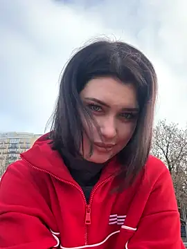 Snapshot of KikiWatson chatting on December 5, 2025, 7:07 am KikiWatson online show from December 5, 2025, 7:07 am