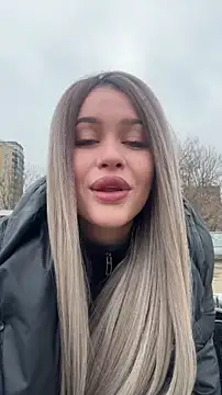 Snapshot of KikiWatson chatting on February 26, 2026, 7:52 am KikiWatson online show from February 26, 2026, 7:52 am