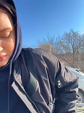 Snapshot of KikiWatson chatting on February 12, 2026, 7:52 am KikiWatson online show from February 12, 2026, 7:52 am