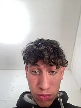 LatinBoysxxx online show from April 15, 2026, 8:09 pm