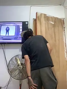 LatinBoysxxx online show from February 15, 2025, 9:28 pm