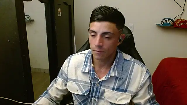 kv   xxx  online show from November 19, 2025, 4:34 am