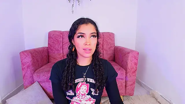 Snapshot of Sara_Jhonson chatting on September 14, 2025, 12:00 am Sara Jhonson online show from September 14, 2025, 12:00 am