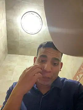 stiven-p23 online show from May 25, 2026, 12:43 am