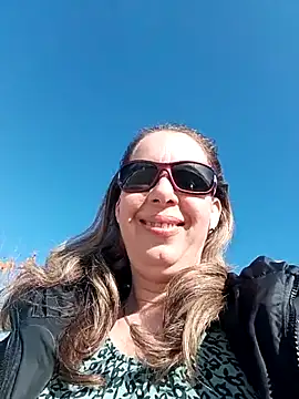 Snapshot of uber_babe chatting on December 1, 2025, 11:22 am uber babe online show from December 1, 2025, 11:22 am