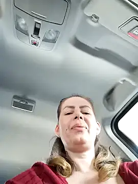 Snapshot of uber_babe chatting on February 26, 2025, 3:21 pm uber babe online show from February 26, 2025, 3:21 pm