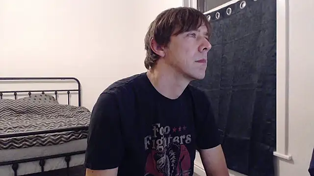 Snapshot of willybewild chatting on October 25, 2025, 1:27 am willybewild online show from October 25, 2025, 1:27 am