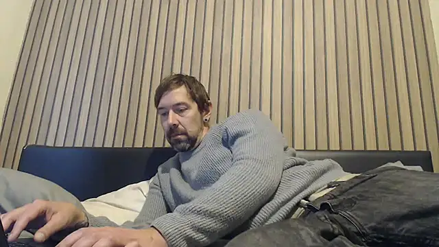 Snapshot of willybewild chatting on September 20, 2025, 12:32 pm willybewild online show from September 20, 2025, 12:32 pm