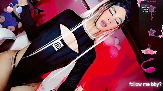 Snapshot of Jadee_Ariell chatting on February 16, 2025, 4:10 pm Jadee Ariell online show from February 16, 2025, 4:10 pm