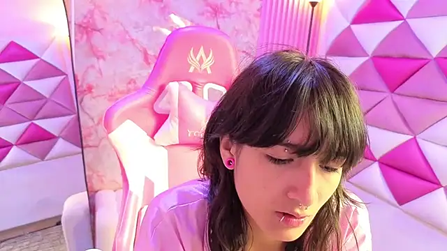 Snapshot of Danny_Face chatting on February 26, 2026, 2:06 pm Danny Face online show from February 26, 2026, 2:06 pm