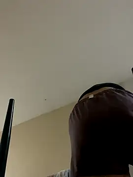 HannaRhodes online show from November 26, 2025, 4:01 am