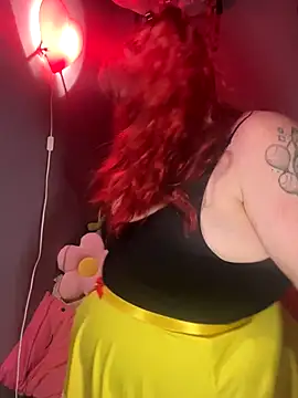 puffpixiee online show from October 10, 2025, 6:31 pm