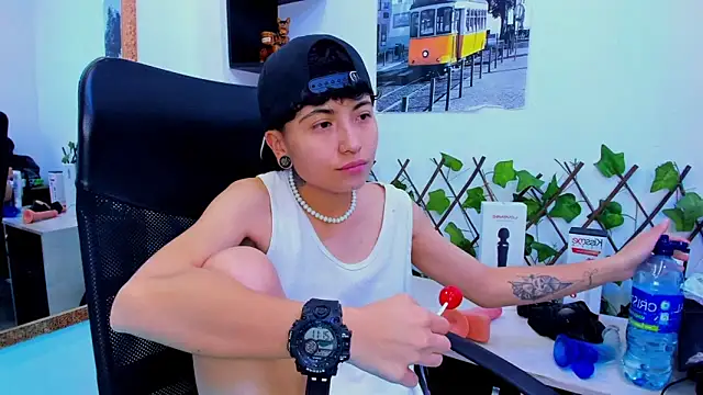 Im Mathias online show from November 23, 2025, 4:06 pm