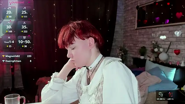 DreamyLuna online show from March 6, 2025, 12:10 am