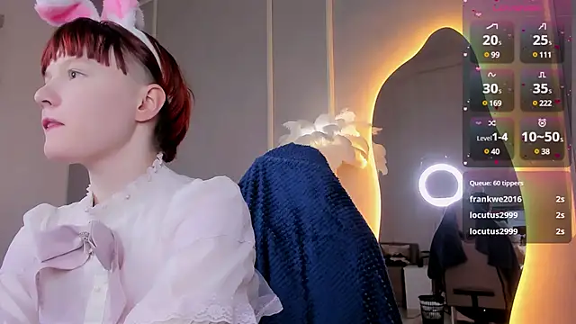 DreamyLuna online show from March 17, 2025, 3:14 am