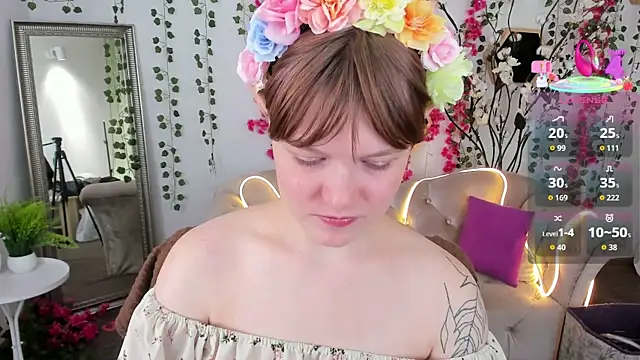 DreamyLuna online show from October 3, 2025, 8:21 pm