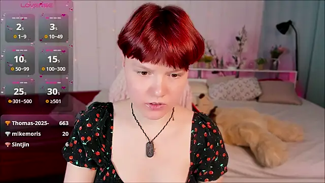 DreamyLuna online show from March 14, 2025, 3:26 am