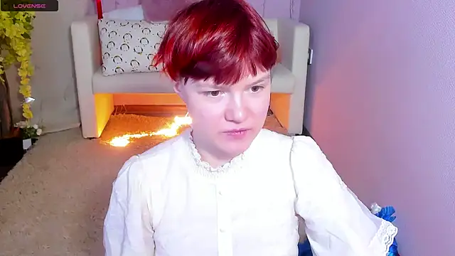 DreamyLuna online show from March 14, 2025, 8:38 pm