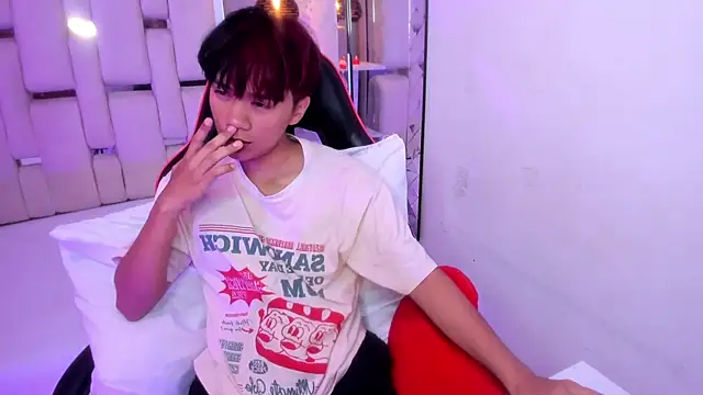 Snapshot of Eriol_ chatting on September 28, 2025, 12:01 pm Eriol online show from September 28, 2025, 12:01 pm