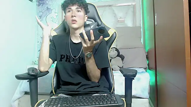 johnny cagee online show from October 25, 2025, 4:44 am