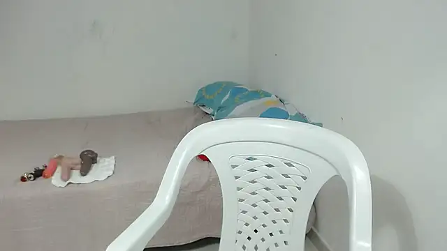 Snapshot of Agatha_browser chatting on November 16, 2025, 2:33 pm Agatha browser online show from November 16, 2025, 2:33 pm