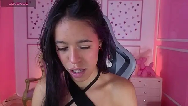 stephania t online show from November 8, 2025, 12:31 pm