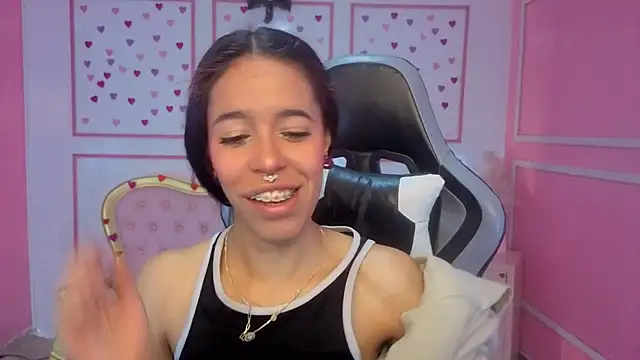 Snapshot of stephania_t chatting on January 19, 2026, 12:31 pm stephania t online show from January 19, 2026, 12:31 pm