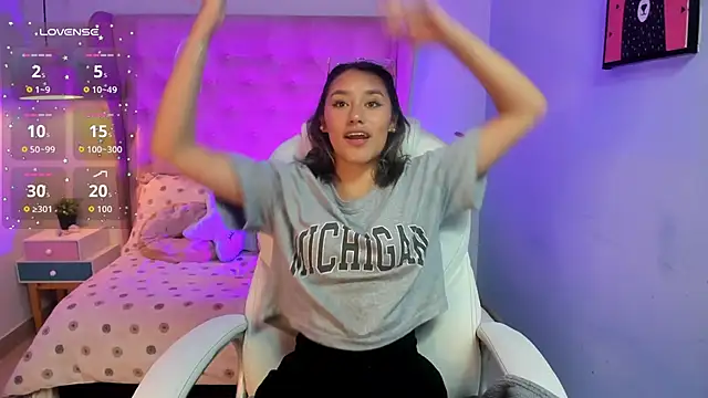 Snapshot of _Sophie__miller chatting on February 13, 2026, 9:26 pm Sophie miller online show from February 13, 2026, 9:26 pm