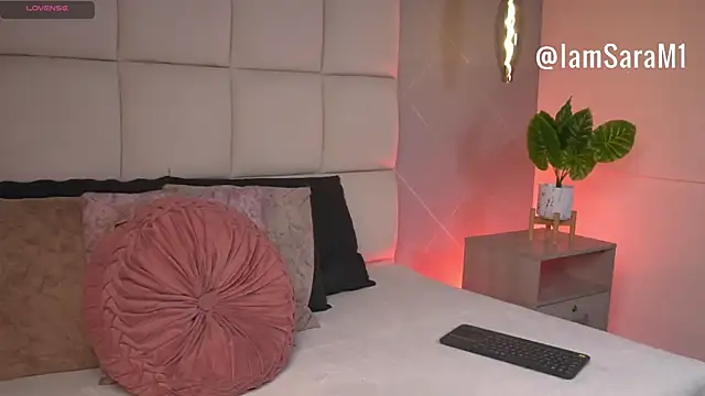 SaraMonroe1 online show from March 7, 2026, 11:27 am