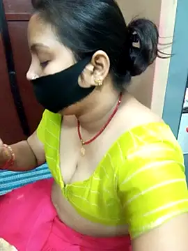 Snapshot of Manjudear chatting on July 4, 2026, 5:58 am Manjudear online show from July 4, 2026, 5:58 am